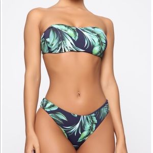 Size Medium reversible bikini